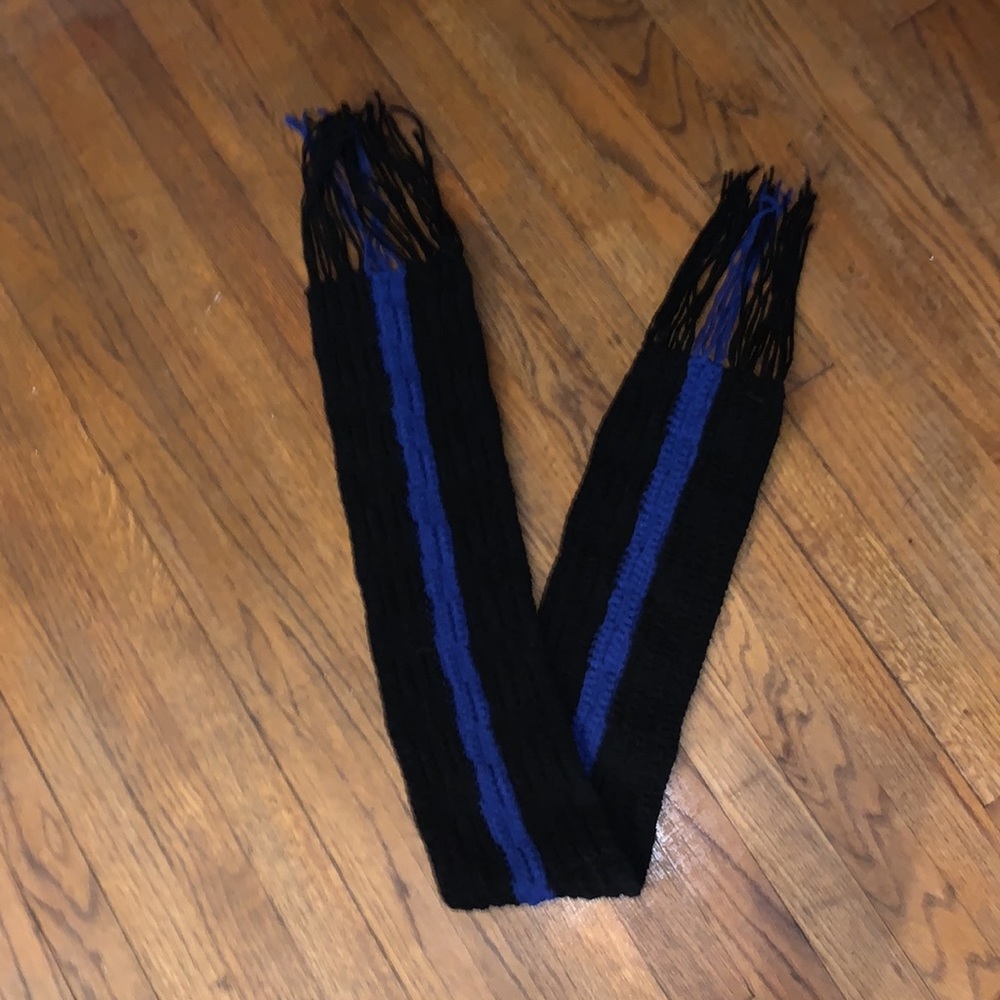 Child sz thin blue line handmade scarf.